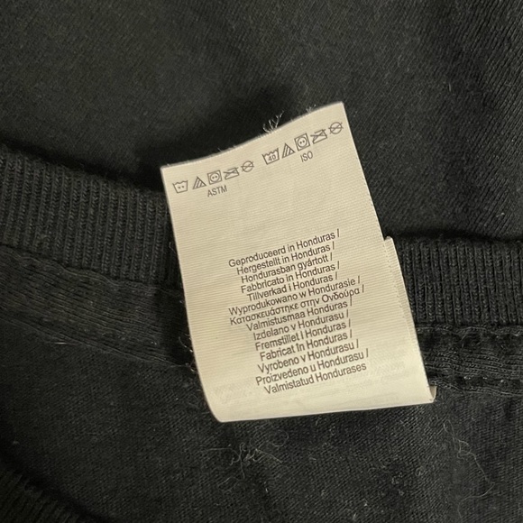 Vintage Rise Against Protest Band Concert T-Shirt Red Wolf Punk Rock - Picture 4 of 4